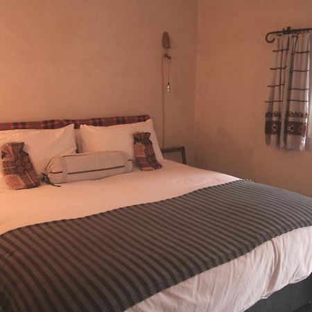 Creatively Converted Barn In Accessible Rural Spot Llanwrda エクステリア 写真