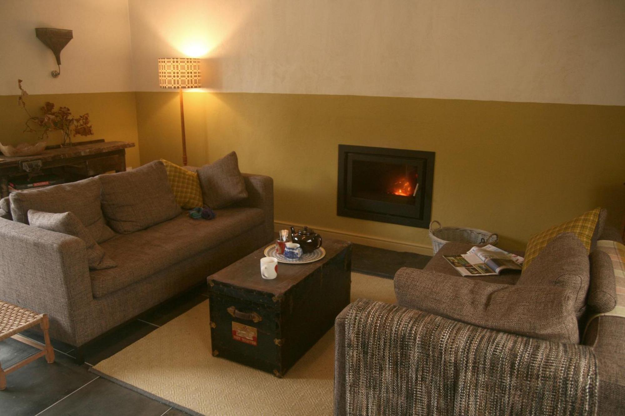 Creatively Converted Barn In Accessible Rural Spot Llanwrda エクステリア 写真