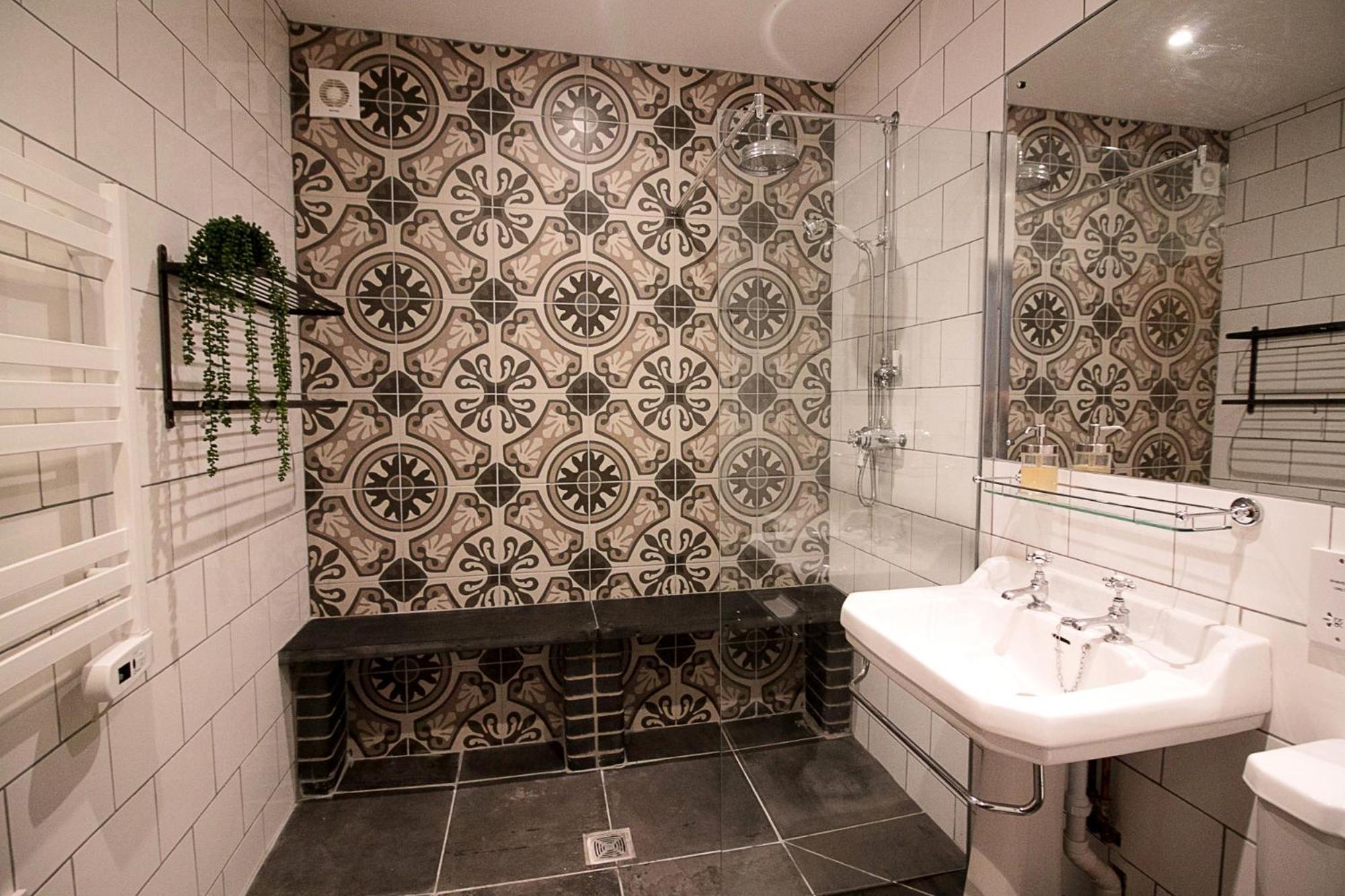Creatively Converted Barn In Accessible Rural Spot Llanwrda エクステリア 写真